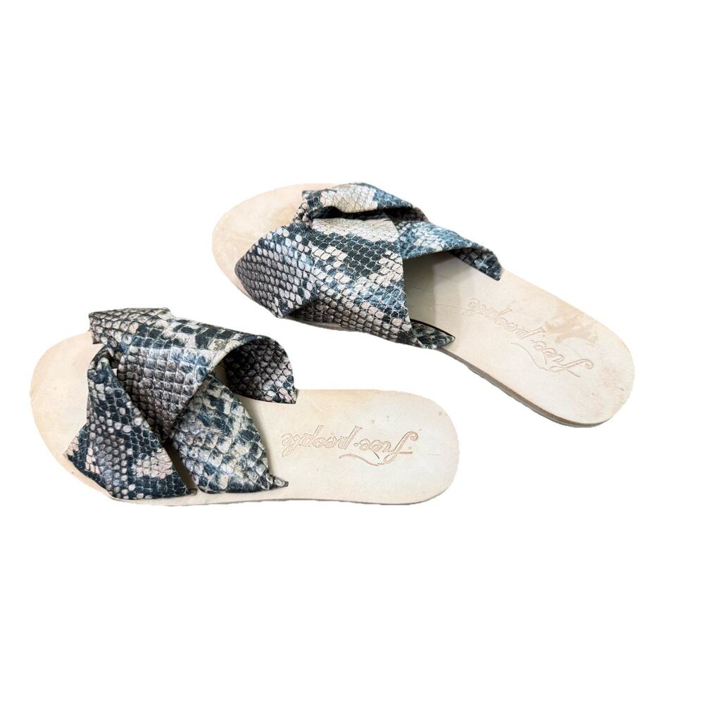 Free People Women's Rio Vista Faux Snake Slide Sandal Beige Size 38 US 7.5